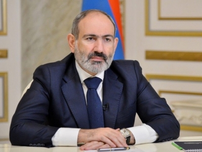 Пашинян посетовал: В одном здании я попытался подняться по пандусу, но чуть не упал на спину