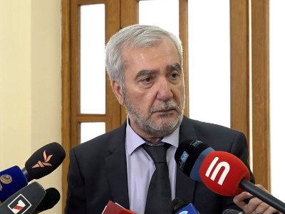 Շահրամանյանը քննիչ հանձնաժողովում ասել է, թե ինչպես ինքը ուղղաթիռով հասավ Հայաստան, իսկ նախկին նախագահները՝ ոչ