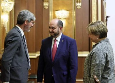 «Ժողովուրդ». Ինչու է պասիվացել Արայիկ Հարությունյանը. նա երկար ժամանակ անհետացել էր