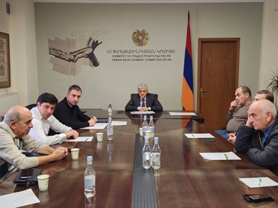 «Վերջնաժամկետից շեղում չպետք է լինի». Արմեն Ղուլարյանի պահանջը՝ շինարարներին և տեխհսկողներին