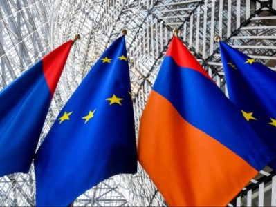 ЕС изучит возможность поддержки ВС Армении в нелетальном формате