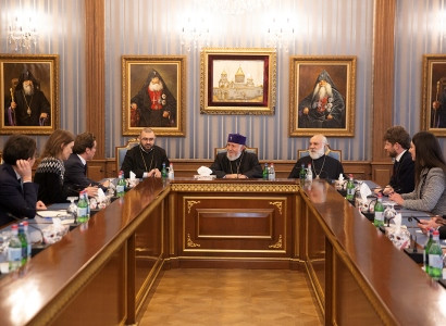 Վեհափառը ԵԽ պատգամավորին է ներկայացրել ռազմագերիների, բռնահանված արցախցիների խնդիրները