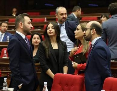 «Ժողովուրդ». ՔՊ-ականները թիրախավորում են կանանց. արհամարհական վերաբերմունք՝ թեկնածուների հանդեպ