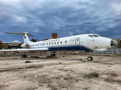 «Этк»: Президентский самолет Роберта Кочаряна вывезли с аэродрома