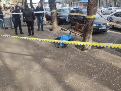 На одной из ереванских остановок скоропостижно скончался мужчина