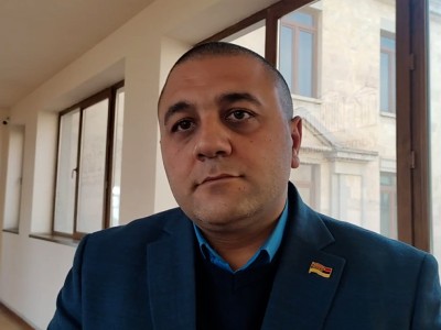 Соратник Пашиняна: Ничего не знаю о том, кто осуществил теневое управление в Гюмри