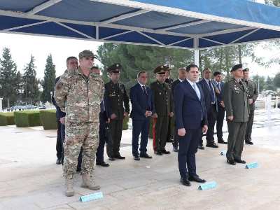 Папикян на Кипре посетил Гробницу Македонитиссы