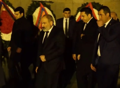 Премьер-министр и спикер парламента Армении присутствовали на панихиде по Бабкену Араркцяну