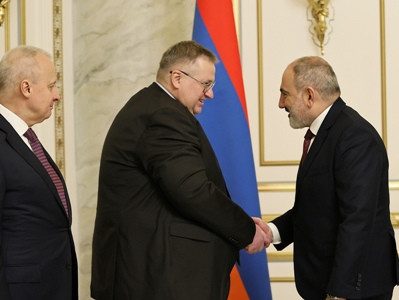 Armenia PM, Russia official discuss possibilities of unblocking transport, economic routes in South Caucasus