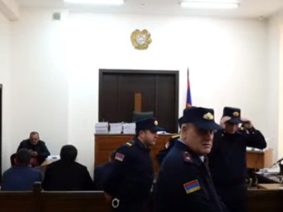 «Կրակմարիչները դեպքից հետո իմ գլխու չեն բերվել». 15 զինծառայողի մահվան գործով մեղադրյալ սպան գնդապետի անուն տվեց