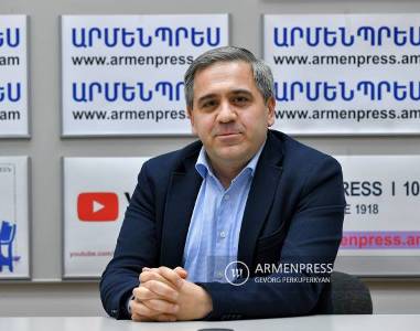 Меликбекян: Уважаю Озбилиза, но думаю, что не он стоит за своим решением