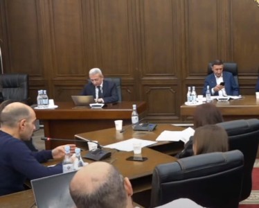 Оппозиционный депутат – министру: Собираетесь ли вы уйти в отставку или продолжите тотальный провал отрасли?
