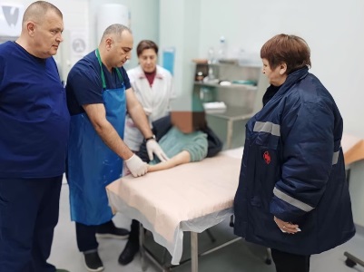 Перевозивший сотрудников фабрики «Глория» автобус попал в ДТП: Есть пострадавшие