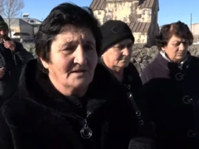 Ժողովուրդը սաղ գիշեր չի քնել, պատերա՞զմ է, ինչքան բերետ կա՝ բերել լցրել են գյուղ․ նորատուսցի