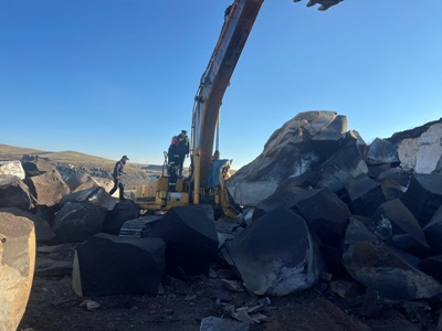 Բյուրակն գյուղի հանքի տարածքում տեղի է ունեցել հանքանյութի փլվածք, էքսկավատորավար արգելափակվել է խցիկում և մահացել