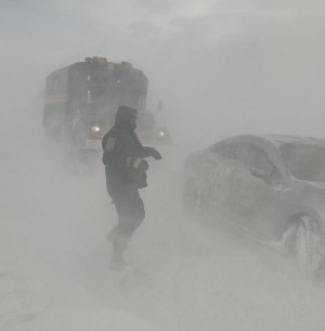 Спасатели разблокировали 70 транспортных средств и оказали помощь 123 гражданам