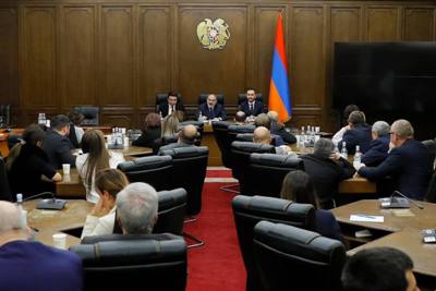 Newspaper: Armenia PM positively assesses visit to Russia’s St. Petersburg