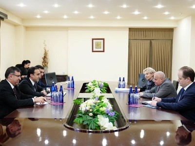 Мэр Еревана Тигран Авинян встретился с послом РФ в РА Сергеем Копыркиным