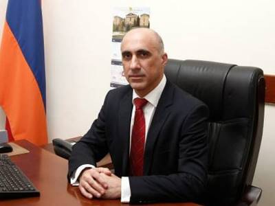 Судья Конституционного суда Араик Тунян представил заявление об отставке