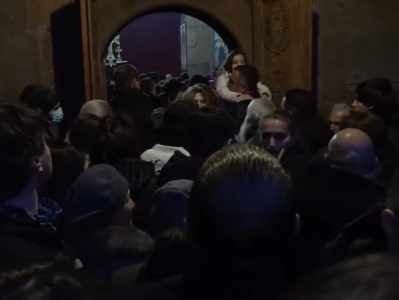 В монастыре Святой Гаяне в Эчмиадзине глава Арцахской епархии отслужил священную литургию Сочельника