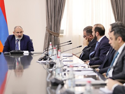 Премьер-министру представлен отчет о деятельности министерства иностранных дел за 2023 год