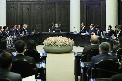 «Փաստ». «Դառնացածը». ծնծղացնծումից մինչև ցնցուղացնցում