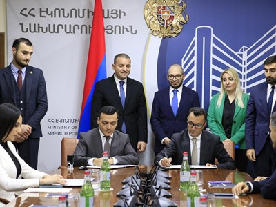 Չորս ընկերությունների հետ կնքվող պայմանագրերով նախատեսվում է իրականացնել 17 մլրդ դրամի ներդրում, ստեղծել 668 աշխատատեղ