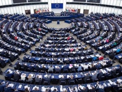 Around 120 MEPs have signed a petition to strip Hungary of its EU voting rights