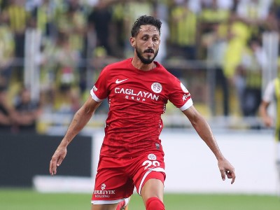 Israeli footballer detained in Turkey for supporting military operations in Gaza