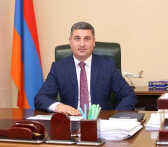 Սանոսյանը Լոռու մարզպետարանում ներկայացրել է «Ֆինանսական համահարթեցման մասին» օրենքի վերջին փոփոխությունները