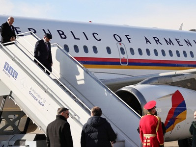 Armenia’s Pashinyan arrives in Georgia on working visit (PHOTOS)