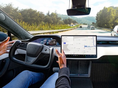 Tesla reminds owners of its electric cars to be careful while driving