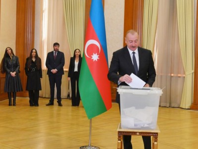Putin, Zelenskyy congratulate Aliyev on reelection as Azerbaijan president