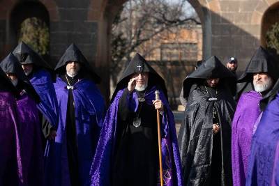 «Հրապարակ». Ի պաշտպանություն եկեղեցու, դիմադրության շարժում է ձեւավորվում