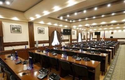 «Փաստ». Բա թե՝ «ժողովրդավարության բաստիո՜ն», ժողովրդավարության եսիմ ինչ