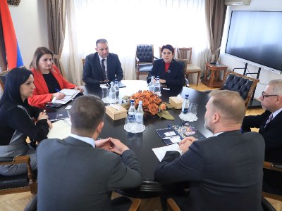 Armenia economy minister, ANDRITZ Hydro official discuss cooperation possibilities in mining, energy (PHOTOS)