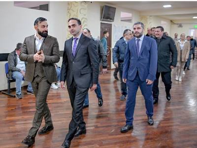 Նախորդ տարվա հրդեհից հետո վերաբացվել է ՄԻԱՍ ակադեմիայի մեծ մարզադահլիճը. Այցելել է Ավինյանը