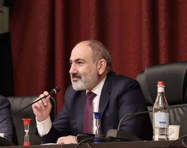 «Жоховурд»: Пашинян сообщил депутатам от правящей партии об отсутствии прогресса на переговорах с Азербайджаном 