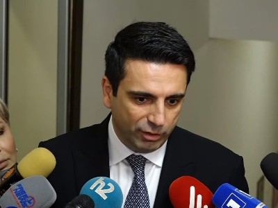 Спикер парламента Армении: Власти разделяют возмущение граждан в отношении ОДКБ