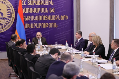 Պետք է ցույց տանք, թե , թե էներգախնայողության ծրագրից առաջ որքան էին հոսանքի, գազի փող վճարում և հիմա որքան. Փաշինյան