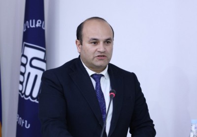 «Փաստ». Ո՞ւմ հետ էիր «շաշկի խաղում» և հատկապես ո՞ւմ գրպանի հաշվին