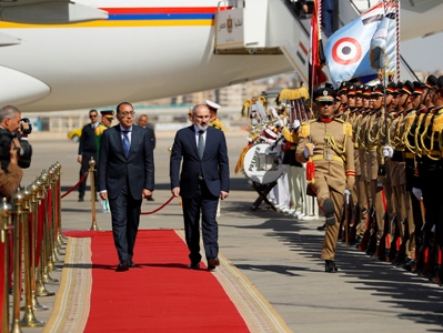 Премьер-министр Армении прибыл в Египет