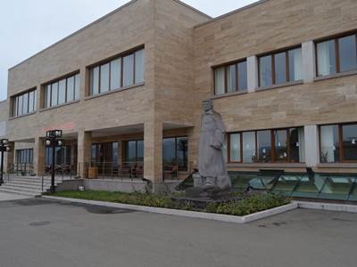 Azerbaijanis demolished a monument to Khachatur Abovyan in Stepanakert