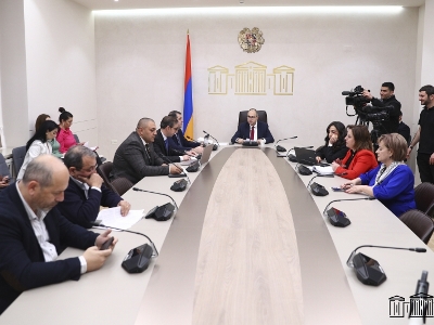Սուրճ հյուրասիրելը, ծաղիկ նվիրելը, կամ ճաշի հրավիրել ու հաշվը փակելը ընդունելի՞ նվերներ են. Վարդանյանը՝ փոխնախարարին