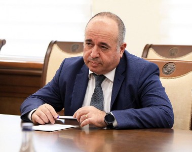 «Паст»: Бывший министр обороны РА создает партию