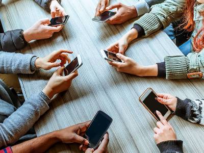 Neuroscience of Consciousness: Gadget addiction is linked to desire for quickly acquiring new information