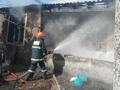 Пожар в Ехегнадзоре: 3-летний ребенок получил ожоги