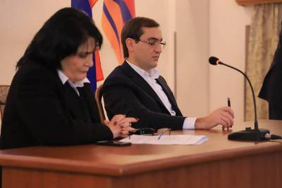 «Հրապարակ». Աշտարակ քաղաքի ՔՊ-ական համայնքապետ Թովմաս Շահվերդյանին մի քանի անգամ կանչել են Հակակոռուպցիոն կոմիտե