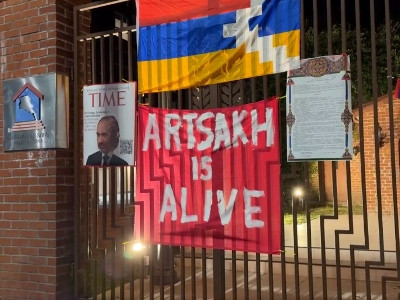 Армяне Лос-Анджелеса протестуют против политики Никола Пашиняна