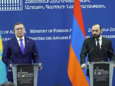 Главы МИД Армении и Казахстана обсудили новые логистические возможности